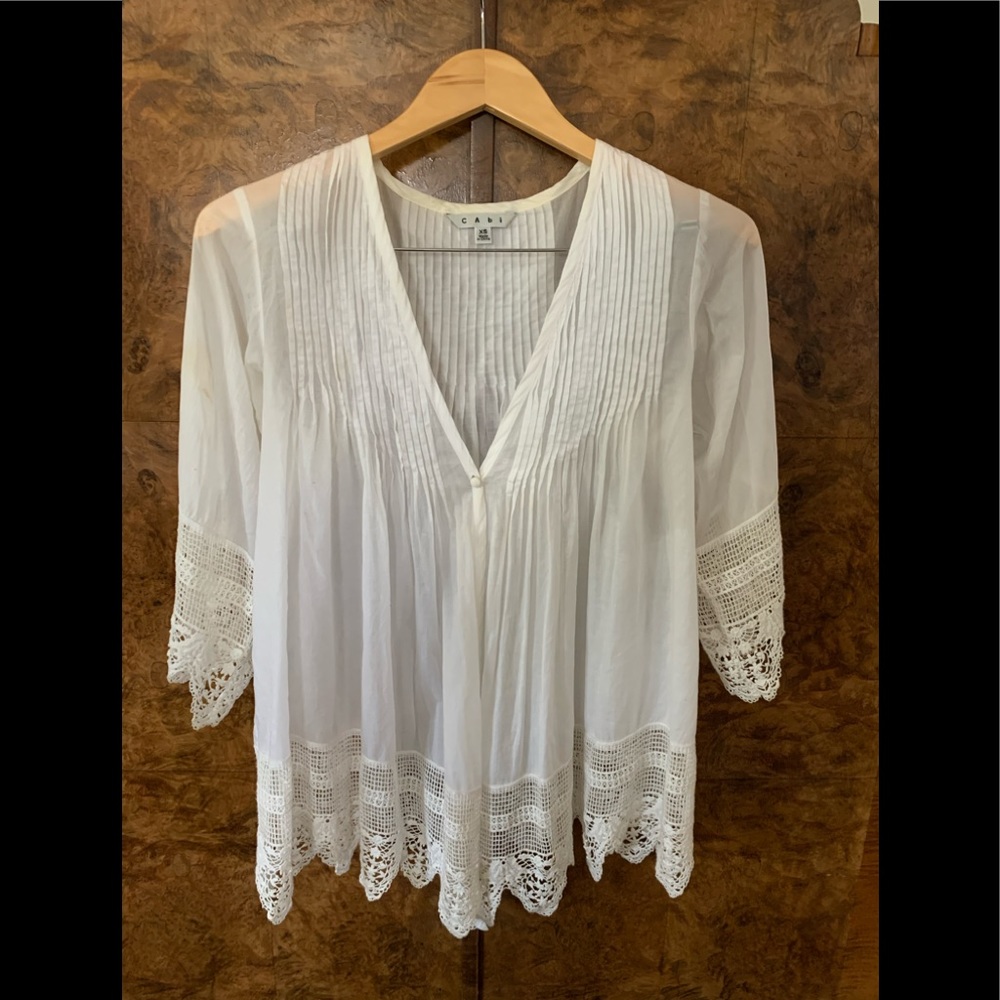 Women’s blouse made by Cabby last season.
